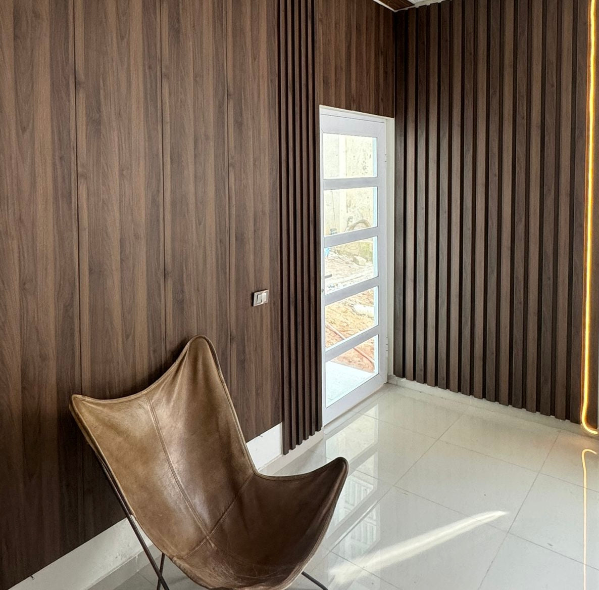 Panel Liso WPC Interior Gris Humo